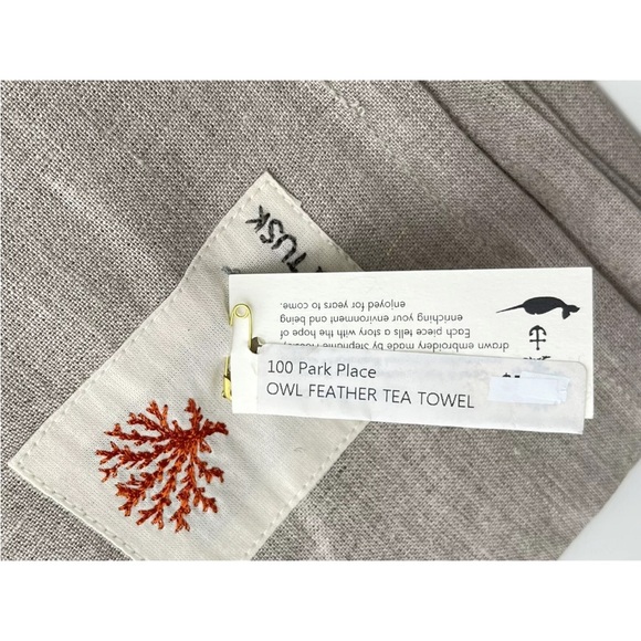 NWT Set Coral & Tusk Feather Embroidered Luxury Linen Kitchen Tea Towels - Picture 7 of 7